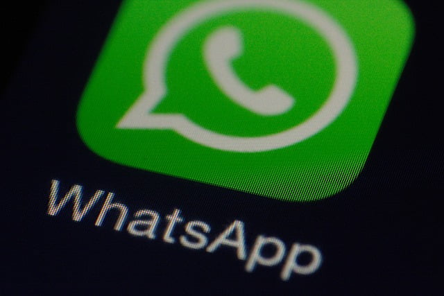 WhatsApp Par Full DP Kaise Lagaye